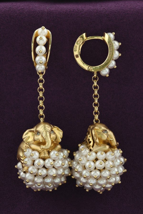 Серьги из лимонного золота c эмалью и жемчугом