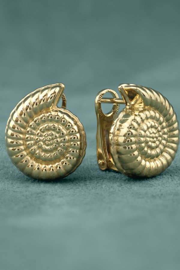 Серьги из лимонного золота