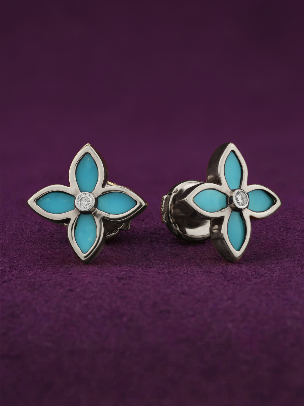 Серьги из белого золота c бриллиантами и бирюзой