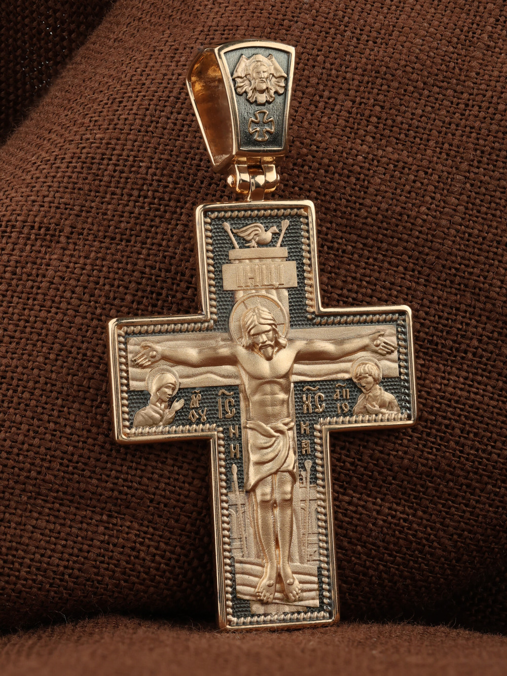 Крест из золота