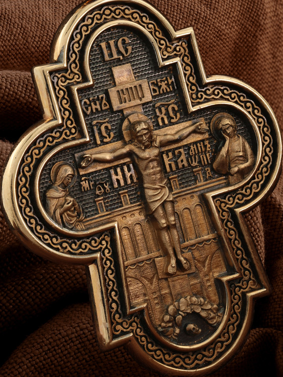 Крест из золота