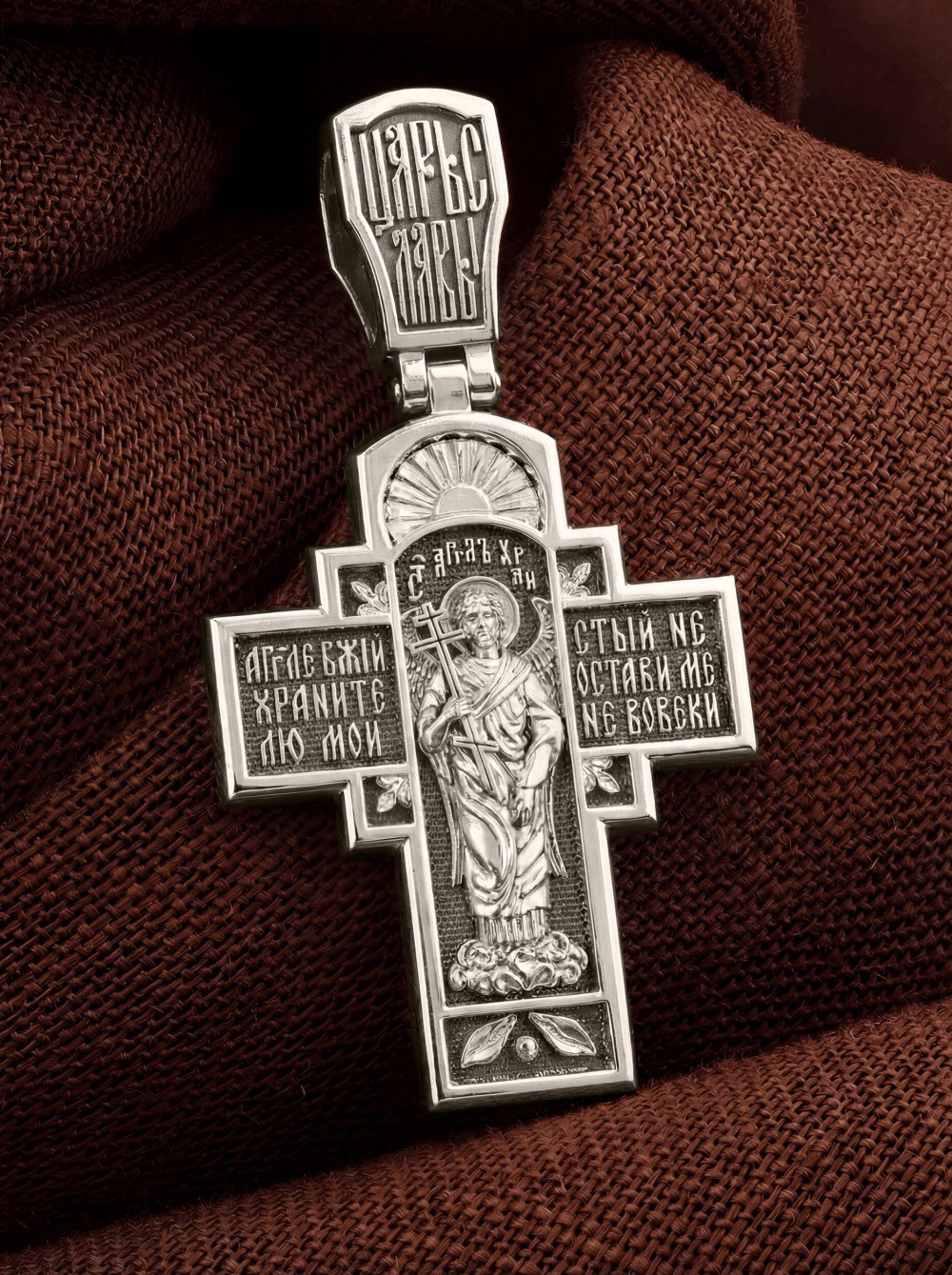 Крест из белого золота