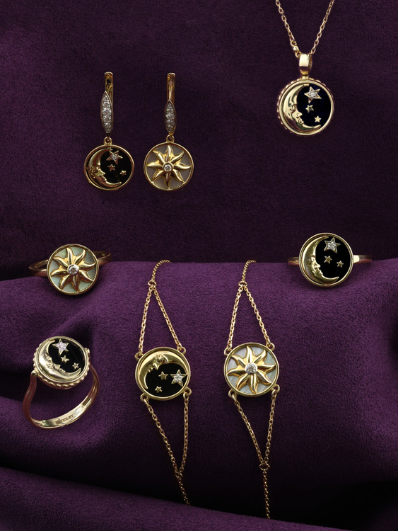 Серьги из лимонного золота c бриллиантами, ониксом и перламутром