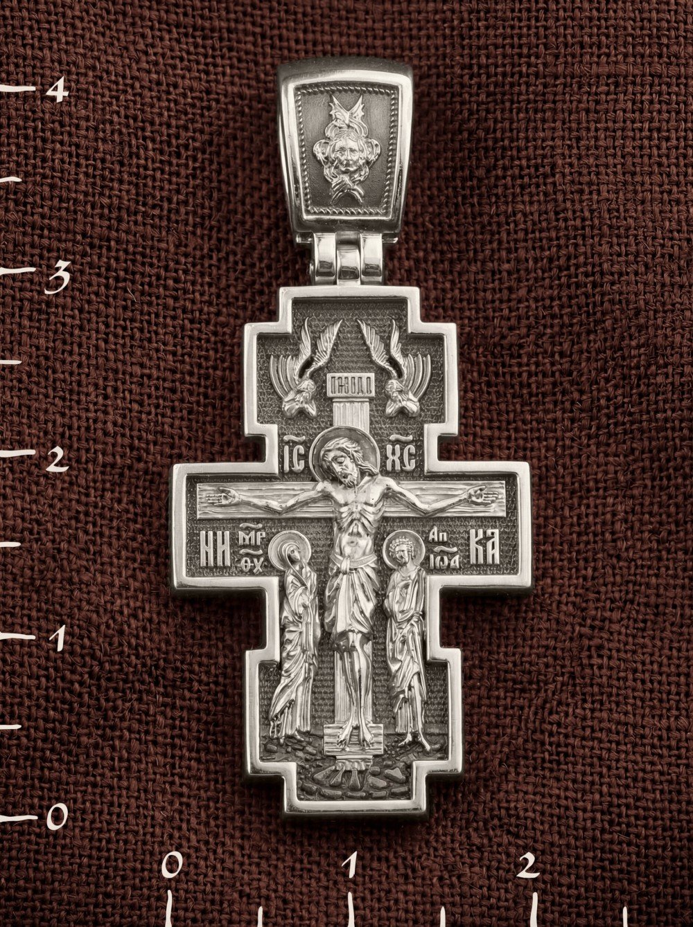 Крест из белого золота