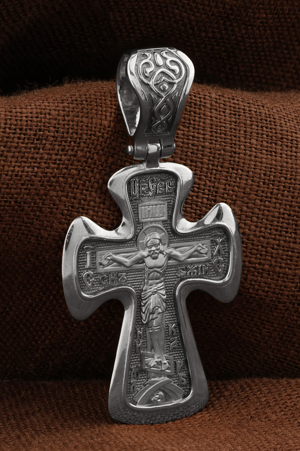 Крест из белого золота