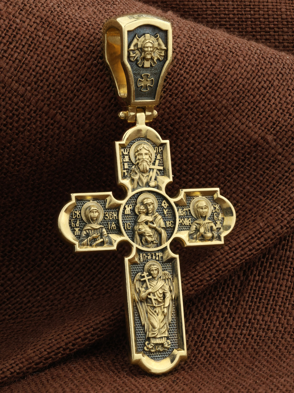 Крест из лимонного золота