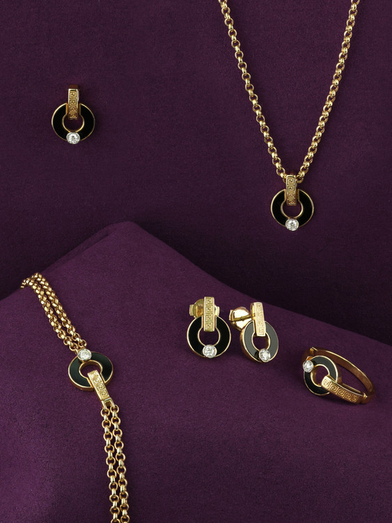 Колье из лимонного золота c бриллиантами и ониксом