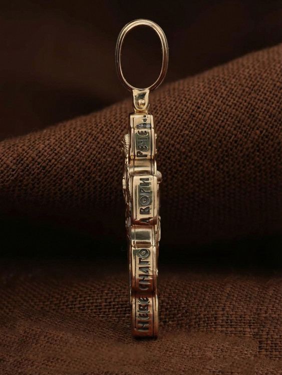 Крест из золота