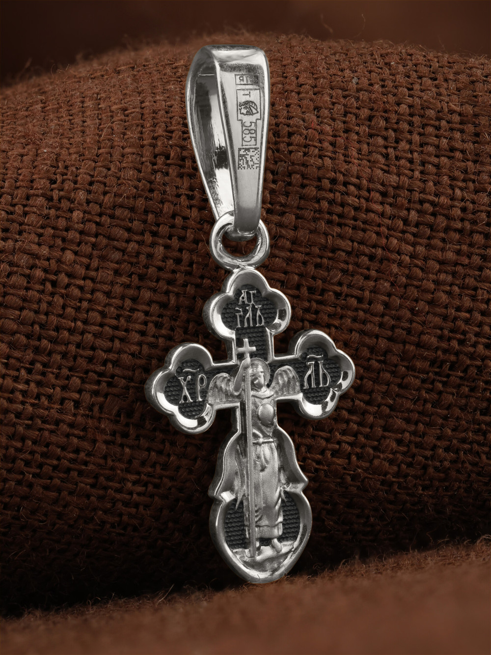 Крест из белого золота