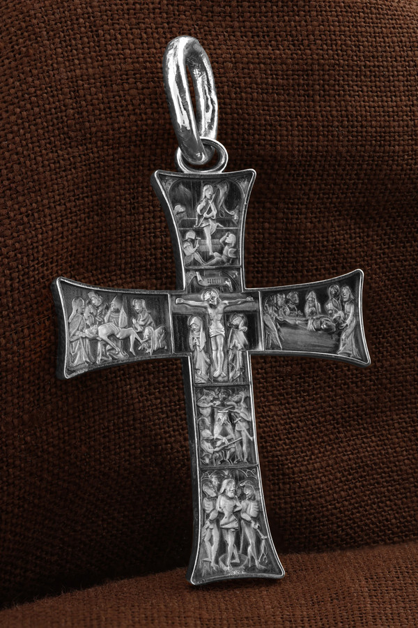 Крест из белого золота