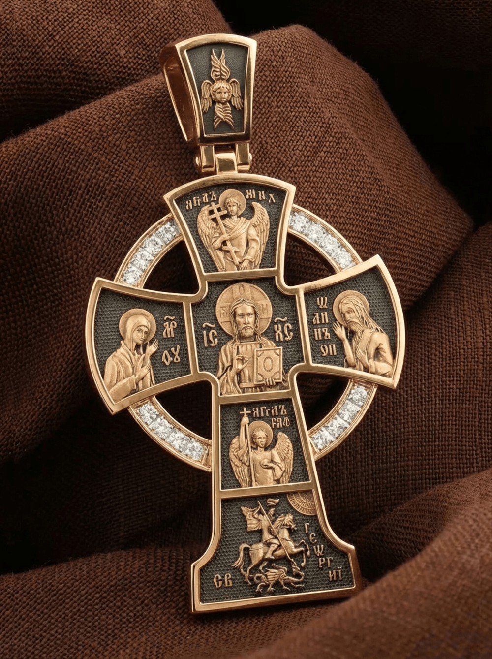 Крест из золота c бриллиантами