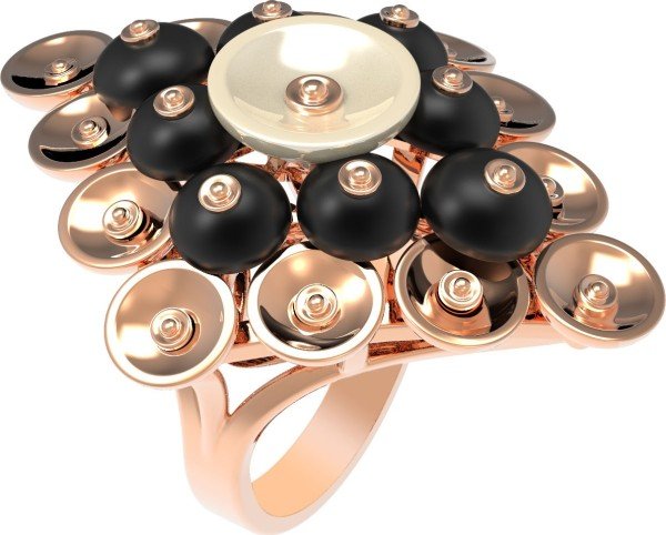 Кольцо из золота c ониксом и перламутром