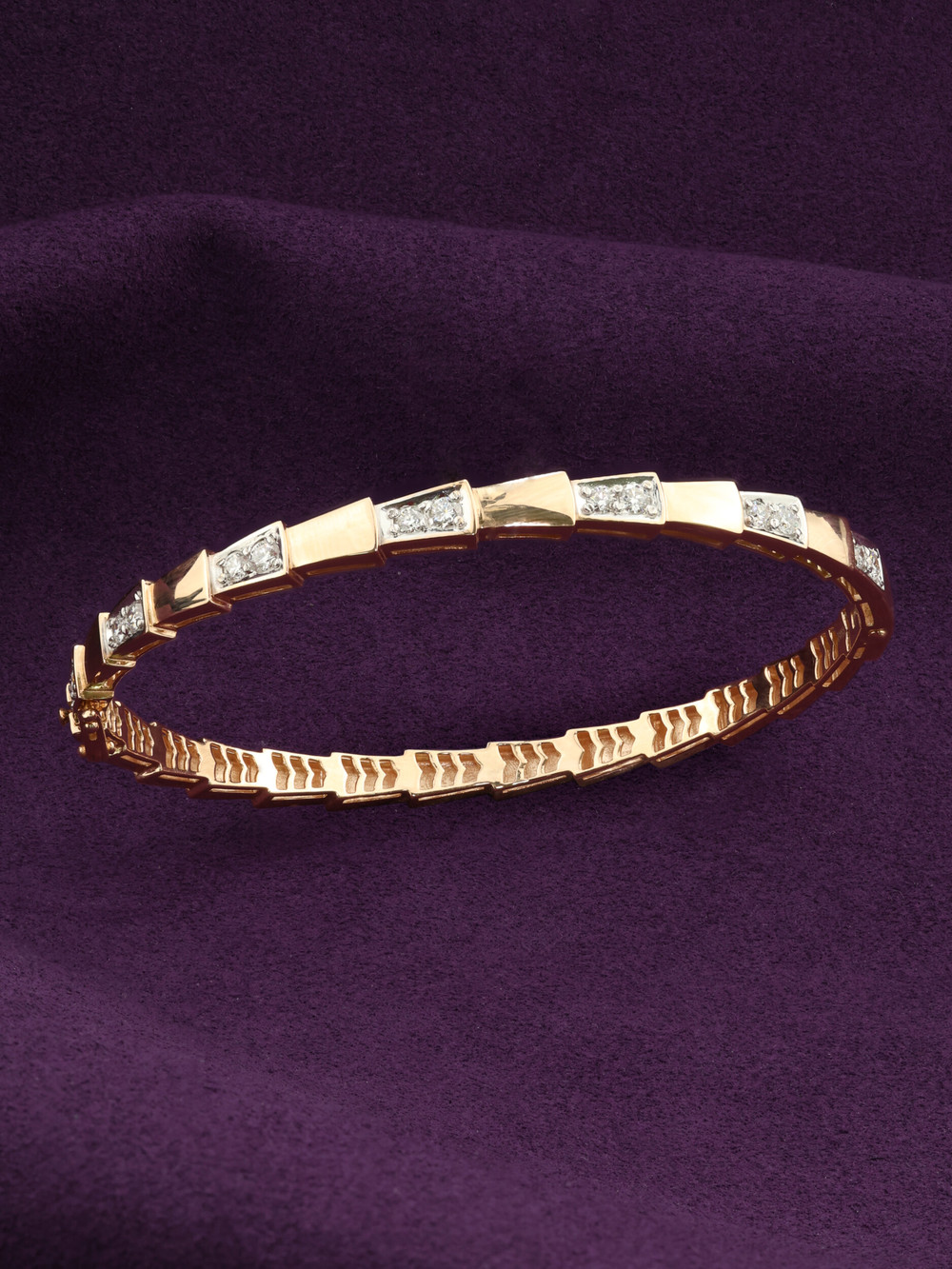 Браслет из золота c бриллиантами