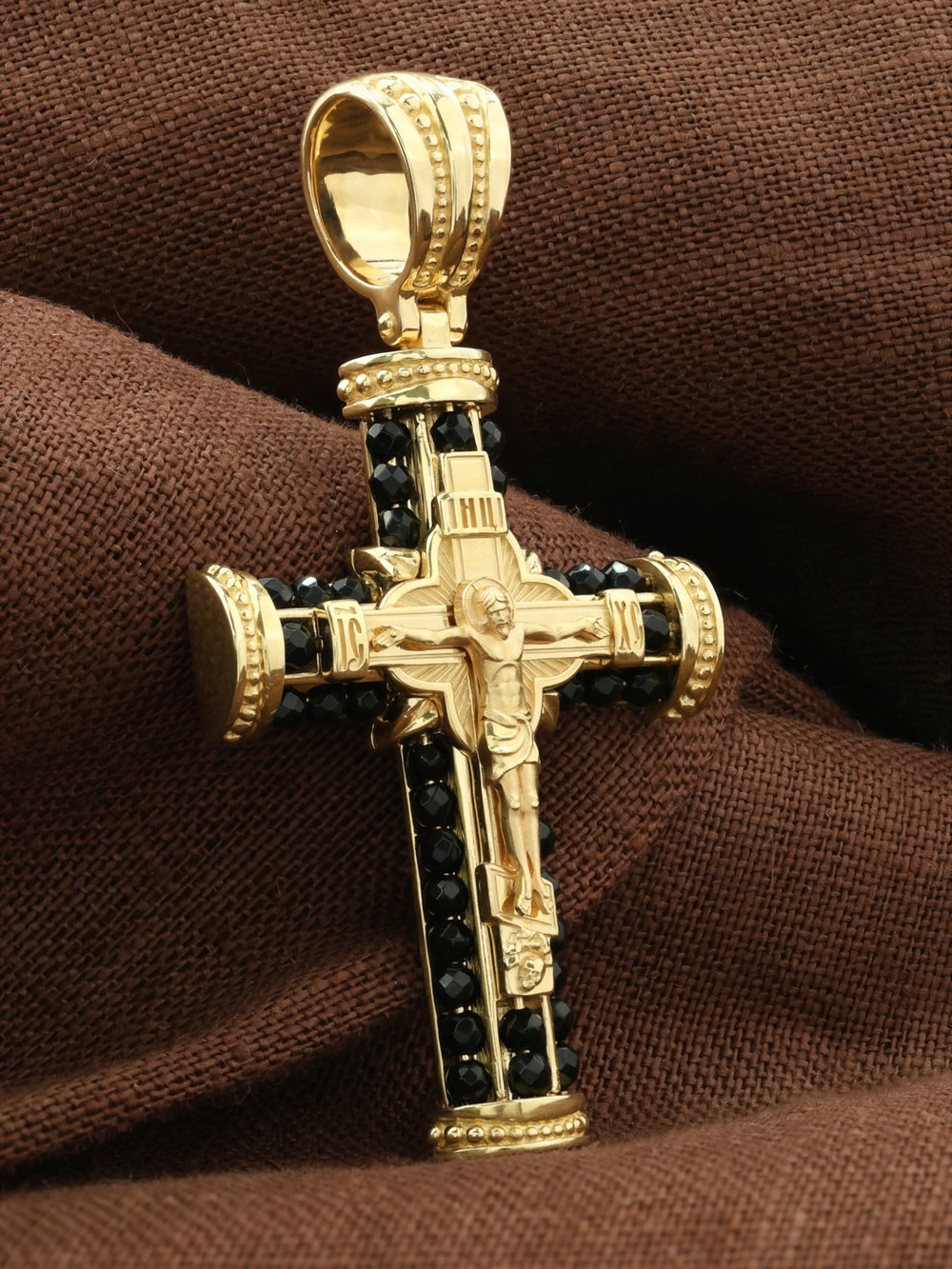 Крест из лимонного золота c ониксом