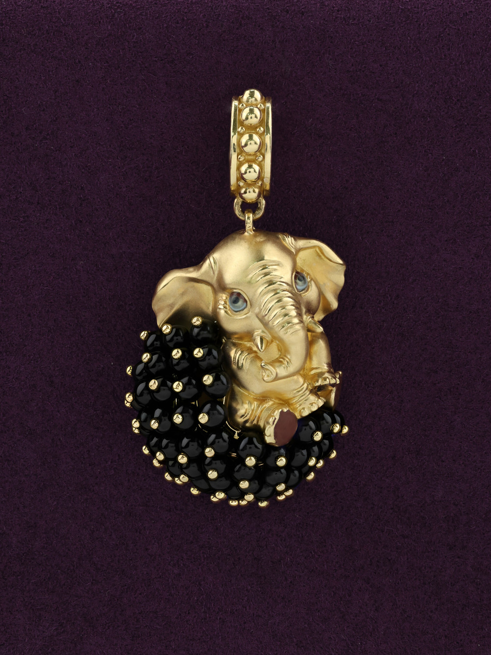 Подвеска из лимонного золота c эмаль и ониксом