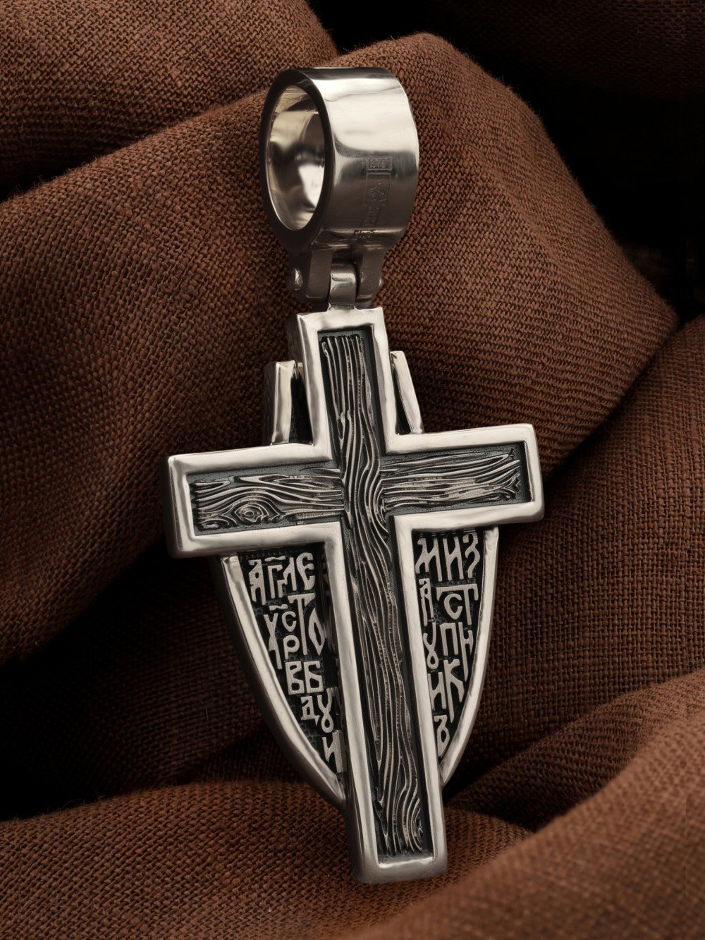 Крест из белого золота