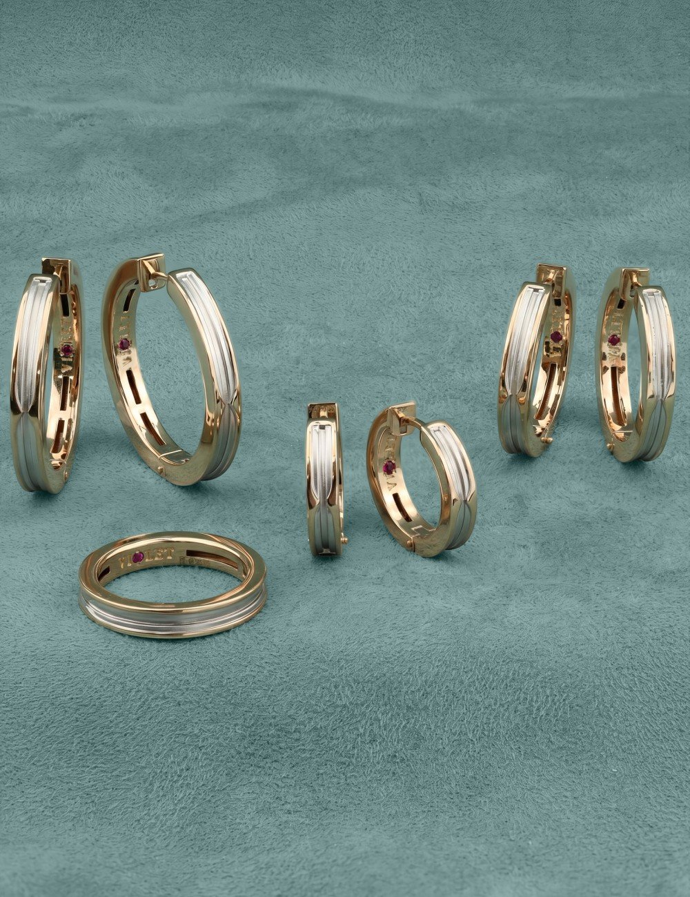 Кольцо из золота c рубином