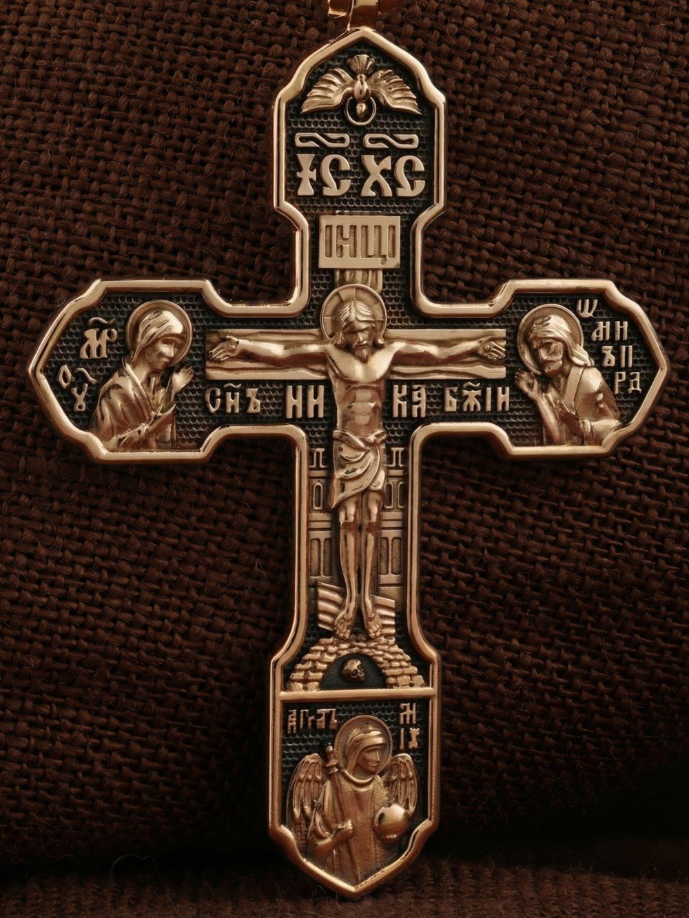 Крест из золота