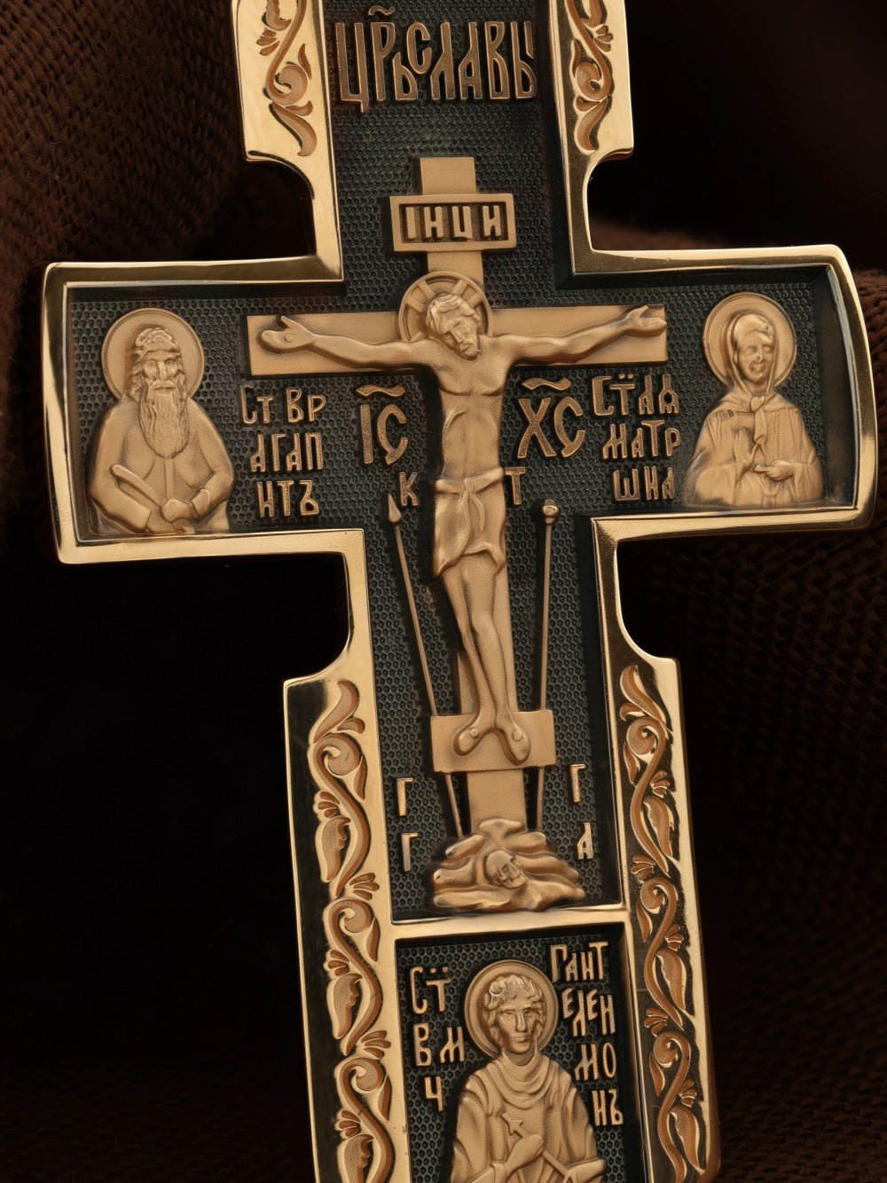 Крест из золота