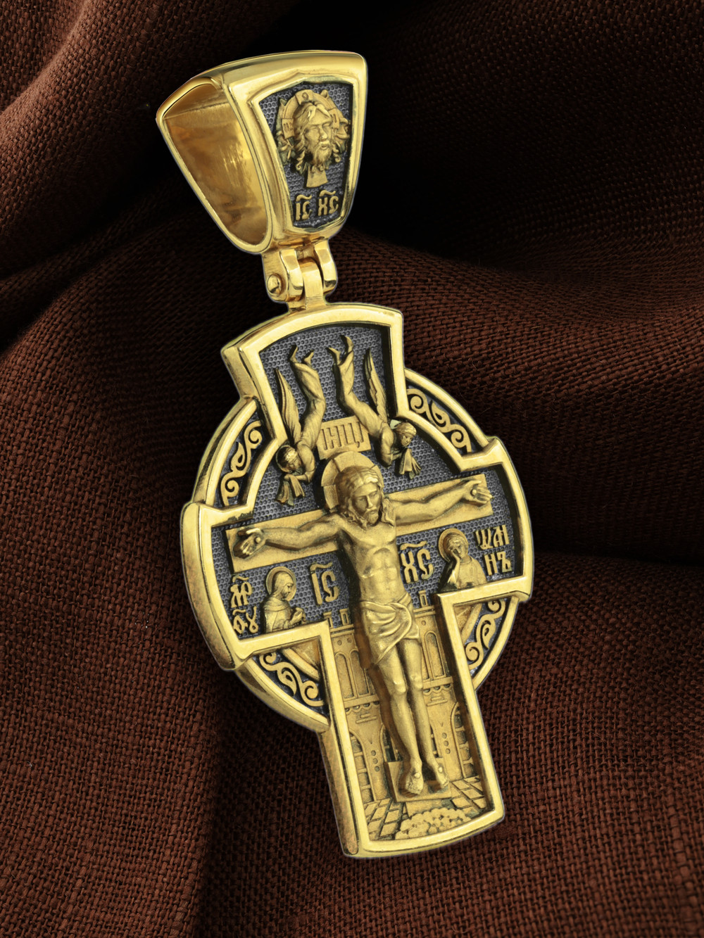 Крест из лимонного золота