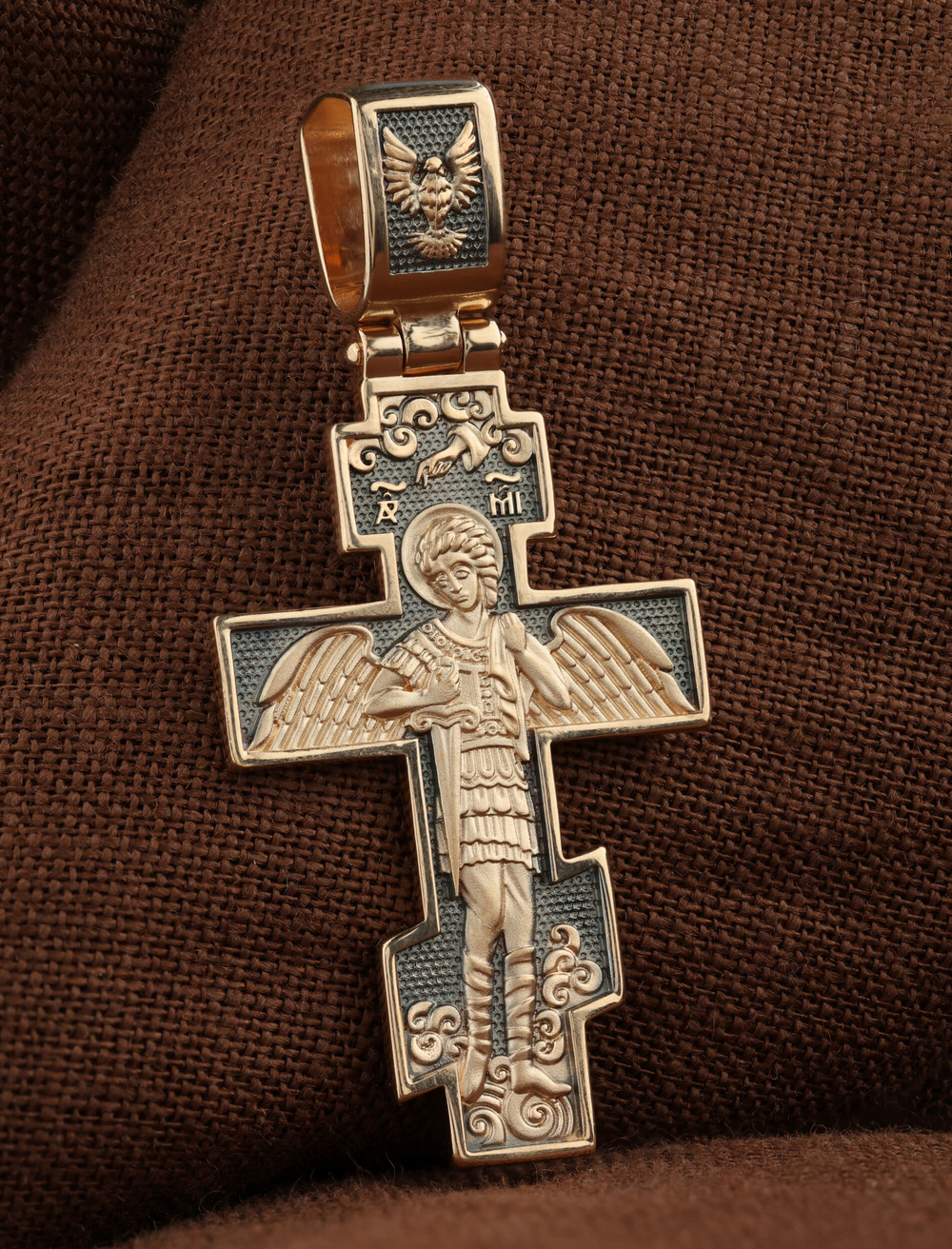 Крест из золота