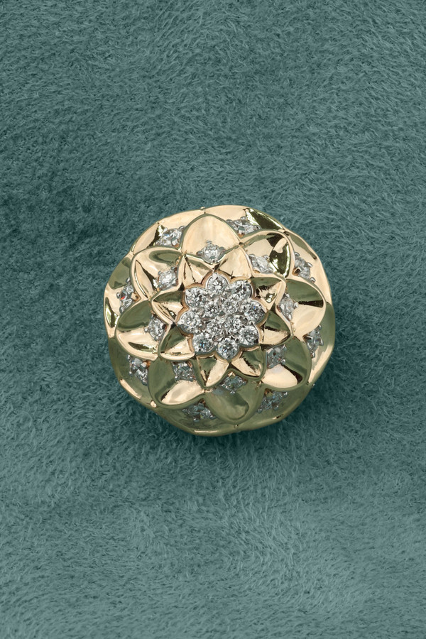 Подвеска из золота c бриллиантами