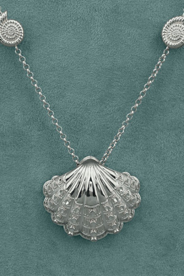 Колье из белого золота