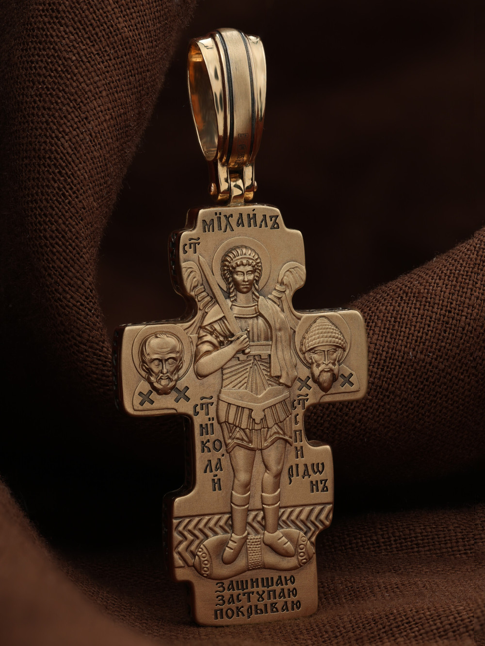 Крест из золота