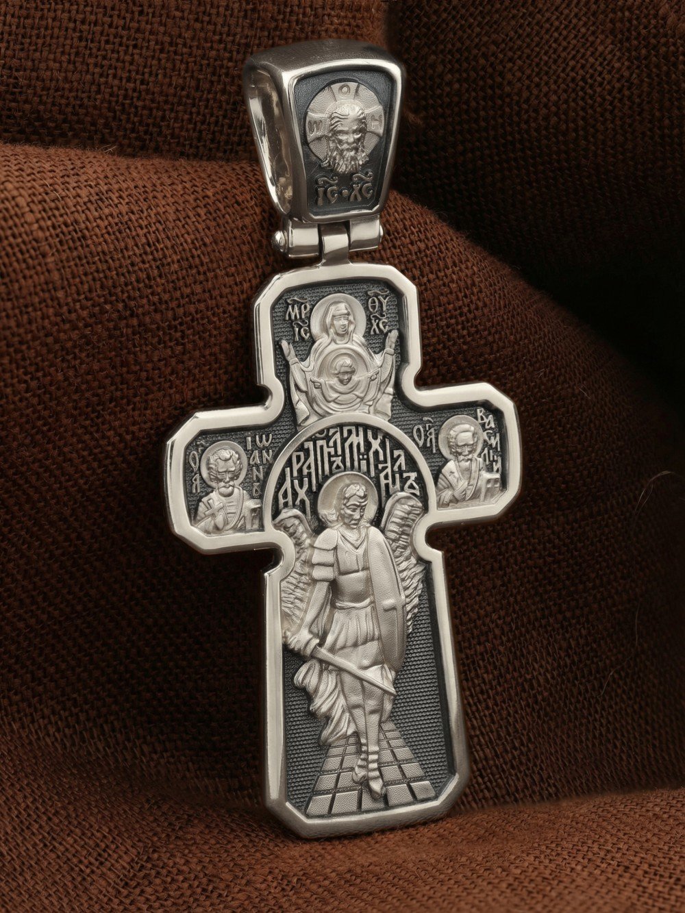 Крест из белого золота